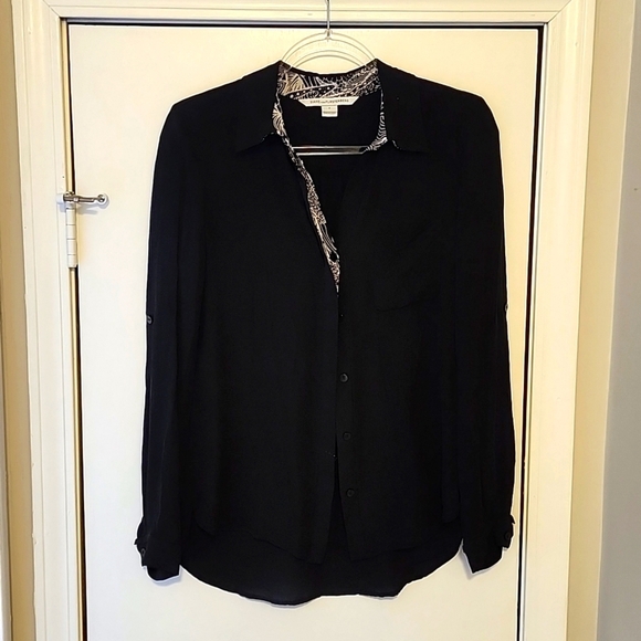 EUC Diane Von Furstenburg Black Button Up Blouse - Picture 3 of 4